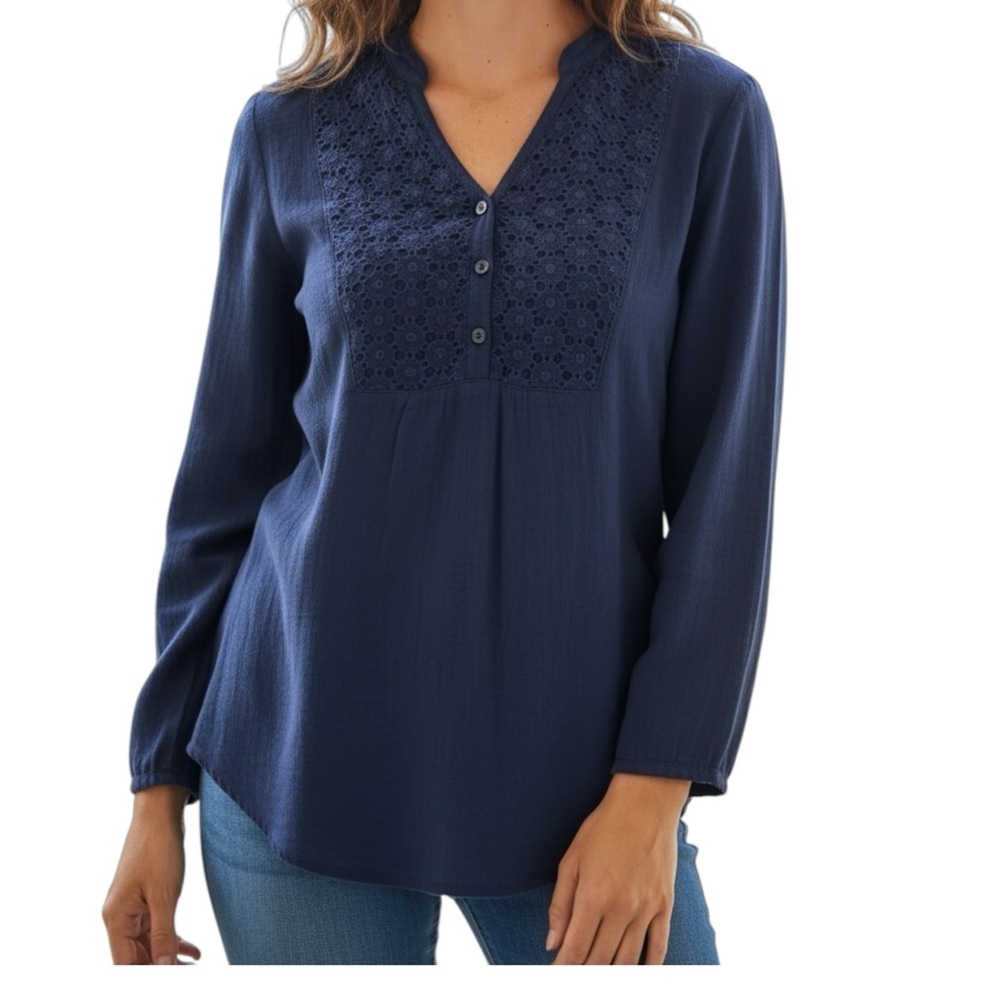 Lilly Pulitzer Sz M Navy Blue Three Button Casual BOHO Women’s Blouse | EUC